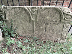 urchfont church, wilts c18 gravestone with skull (2)