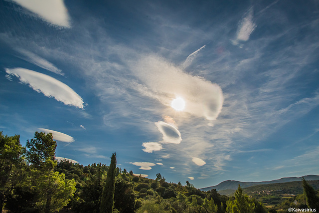 Petits nuages lenticulaires ( 4 PIP )