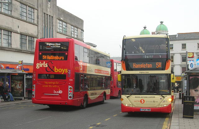 DSCN4979 Brighton & Hove YP09 HWB and YP09 HWG in Brighton - 28 Sep 2010