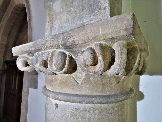 middleton stoney church, oxon (16)late c12 n.e. respond capital