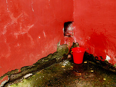 A red bucket (tribute to Isikava Takuboku)