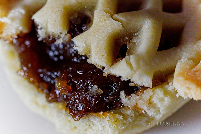 Fruit mince pie