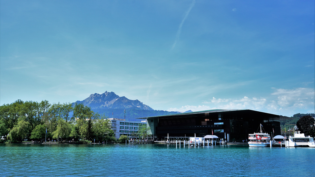 Pilatus über dem KKS - Luzern