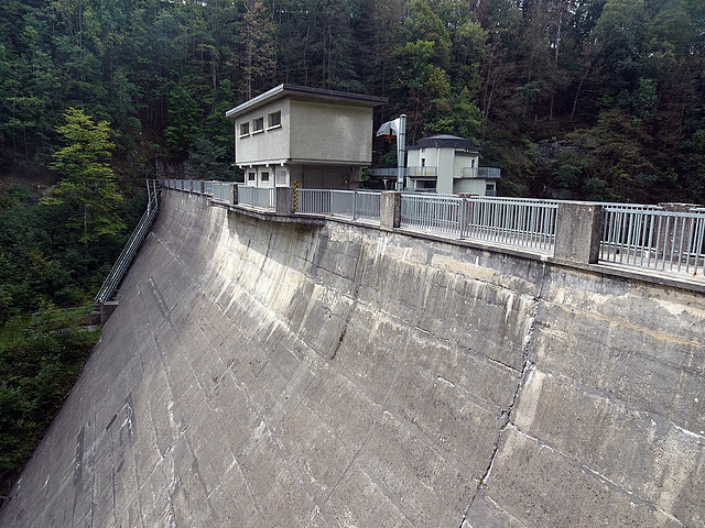 Barrage du Day ( Staumauer bei Le Day )