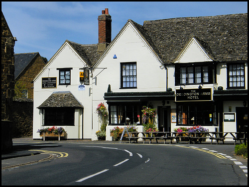 The Deddington Arms Hotel