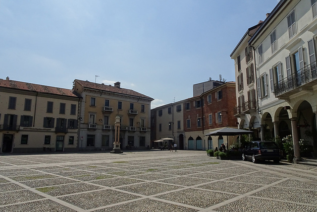 Piazza Del Duomo