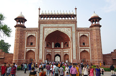 Main (southern) gateway to the Taj Mahal