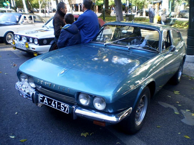 Reliant Scimitar (1966).