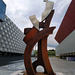 Pamplona: escultura junto al estadio