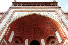 Main (southern) gateway to the Taj Mahal