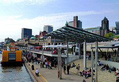 DE - Hamburg - St. Pauli Landungsbrücken