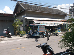 Tuk tuk & motorbike