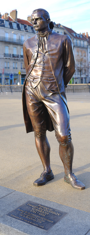 BESANCON: Statue du Marquis Jouffroy d'Abbans 01.