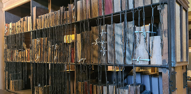 Chained Library