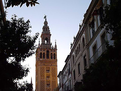 Glockengeläut der Giralda in Sevilla