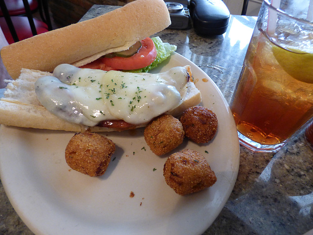 alligator po boy