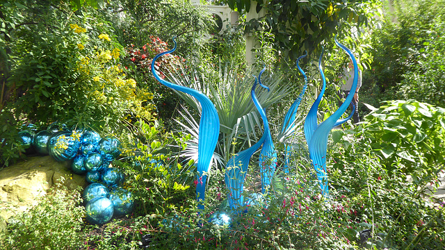 Dale Chihuly Retrospective at Kew Gardens