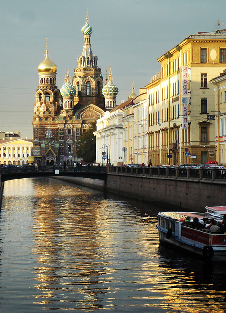 Auferstehungskirche am Gribojedow Kanal (PiP)