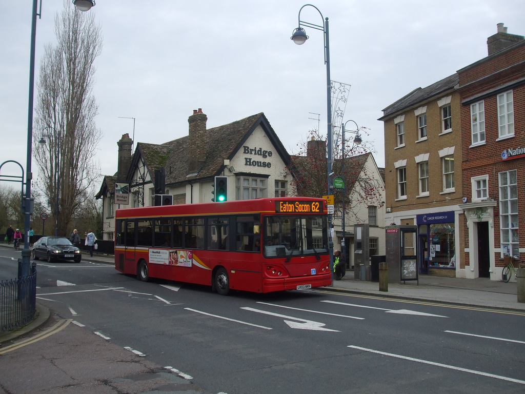 DSCF2215 Whippet Coaches LK03 NKH - 17 Dec 2015