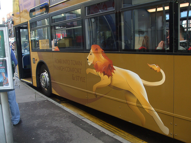 DSCF6765 Reading Buses 212 (SN11 BVT) - 6 Apr 2017 DSCF6765 Reading Buses 212 (SN11 BVT) - 6 Apr 2017