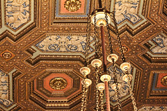 RoyalBankofCanada(1928)-lightingChainDetail3