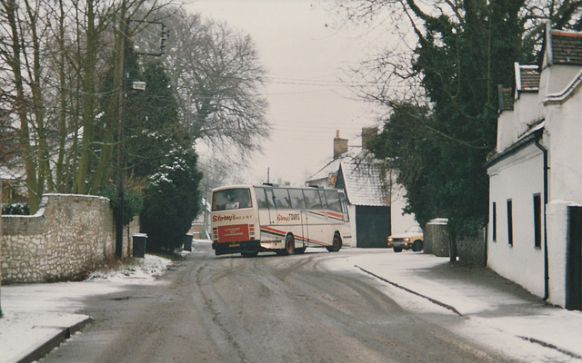 Storey's Coaches A29 BHL (A72 YDT, 6341 HE) in Barton Mills - 23 Feb 1994