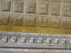 Temple de Jupiter, plafond à caisson (détail).
