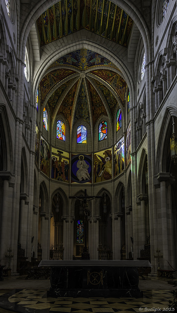 Catedral de Santa María la Real de la Almudena (© Buelipix)