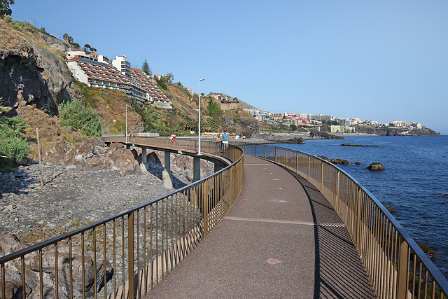 Funchal - Die Uferpromenade beim Hotel Orca Praia