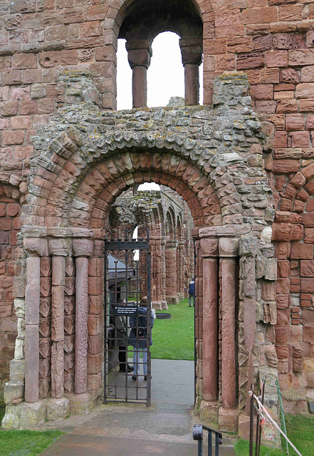 Lindisfarne - Abbey