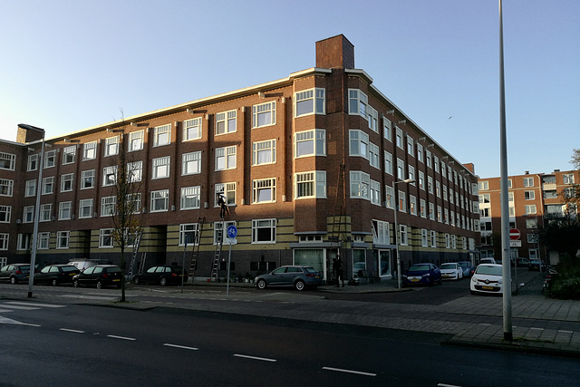 Amsterdam 2019 – Building on the corner of Maritzstraat and Tugelaweg