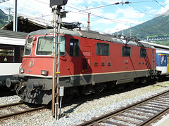 Re 4/4 11204 im Bahnhof Brig