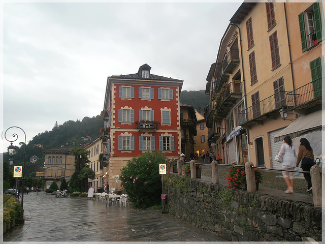 Cannobio - Via Vittorio Emanuele III (l.) and Via Guglielmo Marconi (r.)