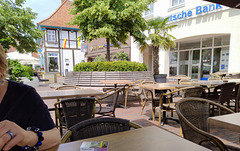 Bank vor der Bank - HBM Bank vor der Bank - HBM