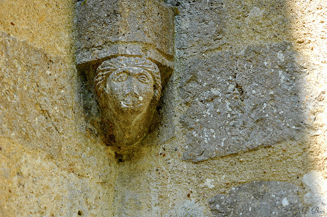 Tête sculptée en cul-de-lampe - Eglise Saint-Lubin de Yèvre-le-Châtel - Loiret