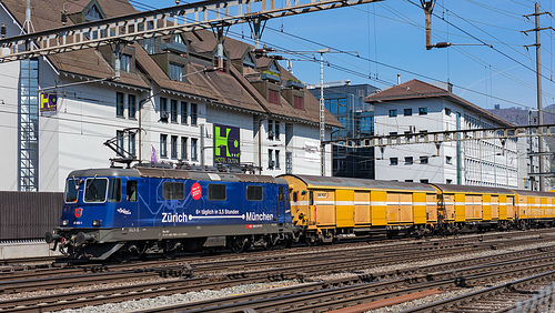 210427 Olten Re421 poste