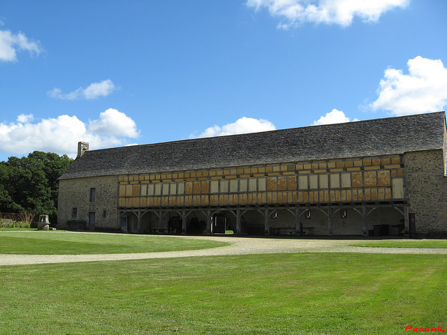 manoir de KERNAULT les greniers