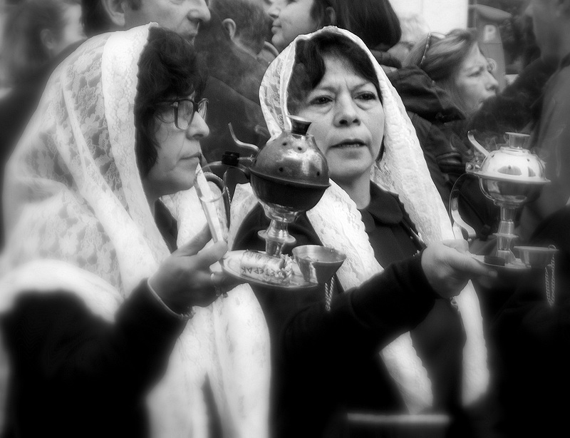 Women with incense, Rome