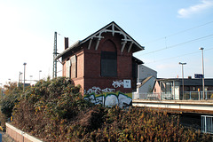 Altes Stellwerk am Bahnhof Dortmund-Wickede / 12.11.2016