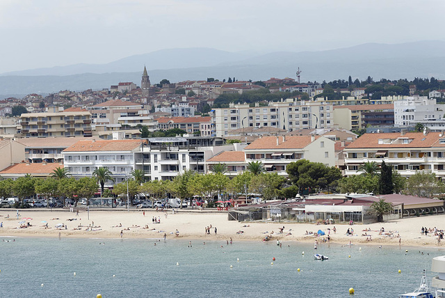 SAINT-RAPHAEL: Image prise depuis la grande roue.20