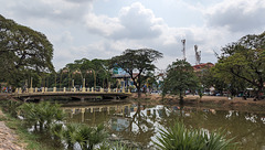 Pont et reflets / Bridge and water reflection Pont et reflets / Bridge and water reflection
