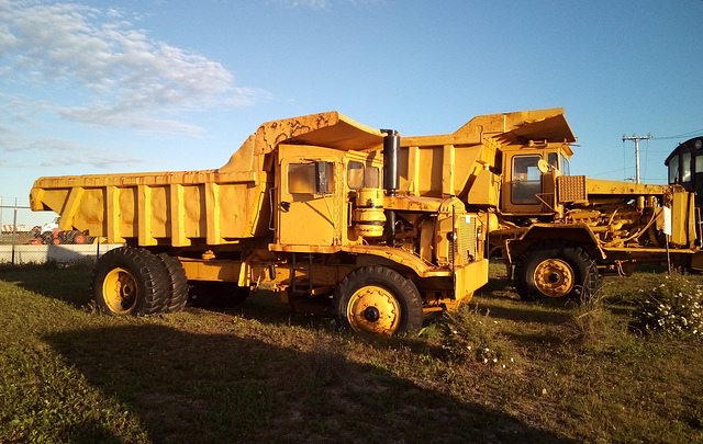 Un jaune pesant  / A heavy yellow