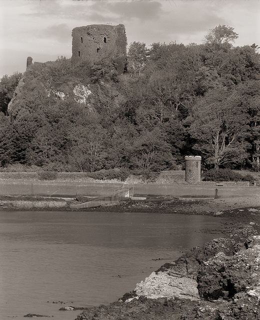 Oban Castle & Gate House