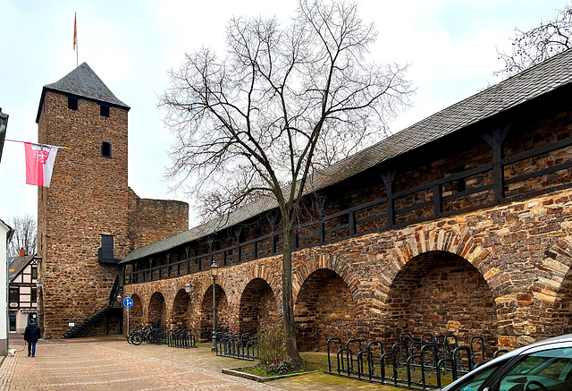 Ahrtor mit Stadtmauer