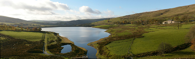 Castleshaw reservoir