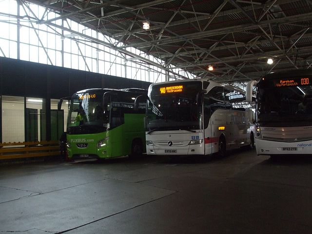 Continental services loading in Victoria Coach Station, London - 11 Mar 2017 (DSCF6267)