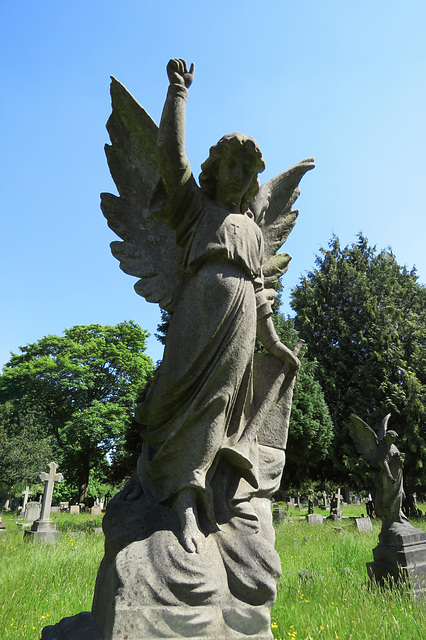 teddington cemetery, london