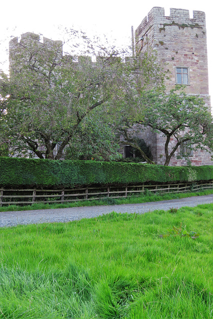 dacre castle , cumbria