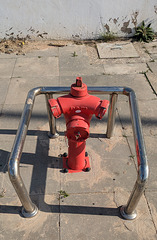 Borne-fontaine à saveur marocaine / Morrocan hydrant