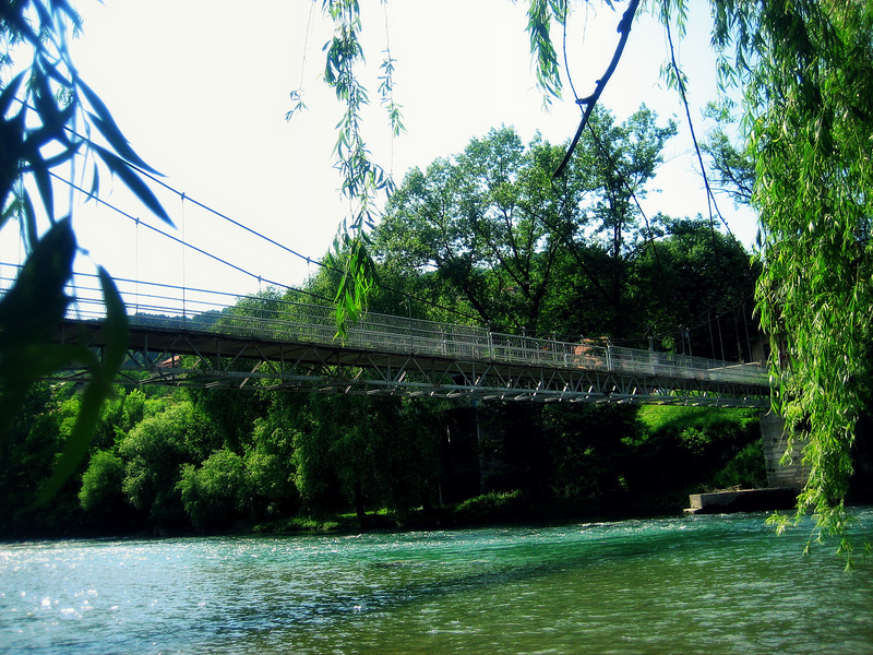 #55 - Petar Bojić - The bridge over the green river -33̊ 1point